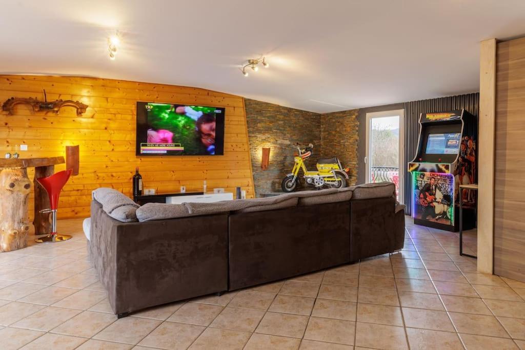 Le Garage Villa Lorp-Sentaraille Ngoại thất bức ảnh